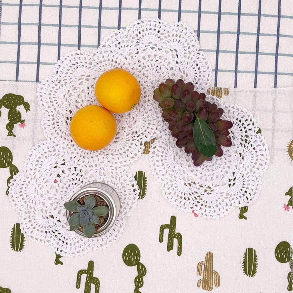 4PCS 8.6 Inch Doilies Crochet Round Lace Doily Handmade Placemats Cotton Crocheted Coasters (White)